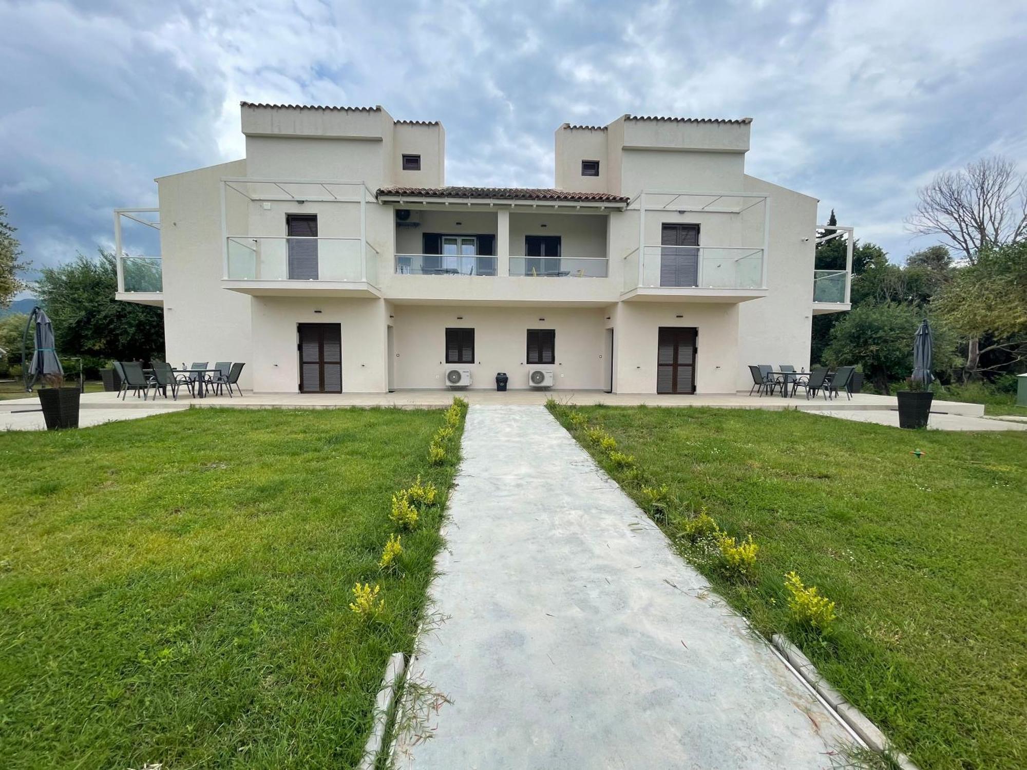 Villa Rodelia 로다 외부 사진